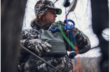 Image of Vortex Razor UHD 10x32mm Binocular, Green, 9.37x8.25x4.75, RZB-1032