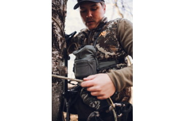 Image of Vortex Razor UHD 10x32mm Binocular, Green, 9.37x8.25x4.75, RZB-1032