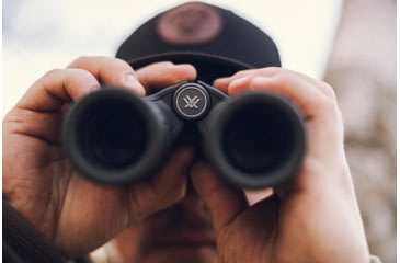 Image of Vortex Razor UHD 10x32mm Binocular, Green, 9.37x8.25x4.75, RZB-1032