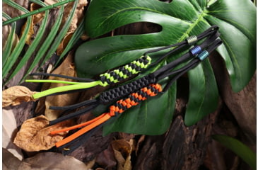 Image of We Knife Co Ltd Paracord Lanyard, Lanyard, Black/Green Braided Paracord Construction With Green Anodized Titanium Bead, A-01A