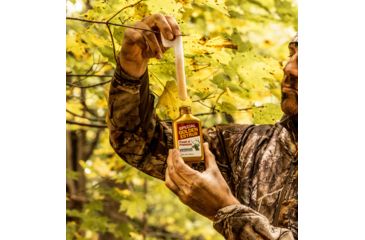 Image of Wildlife Research Center Special Golden Estrus Buck Lure, 4 FL oz. 405-4