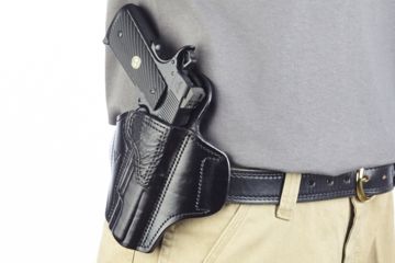 Image of Wilson Combat Lo-Profile II Holster, Full-Size 1911, Right Hand, 1.5in Belt, Black Leather with Shark Trim MLP1BLSR15