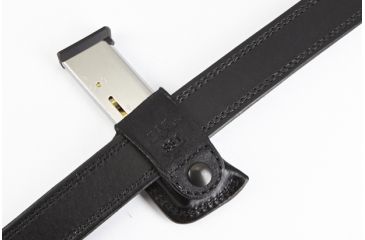 Image of Wilson Combat Single Snap Magazine Pouch, 1911, Right Hand, 1.5in Belt, Black Leather SS1BLR15