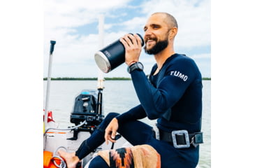 Image of Yeti Rambler 64 Oz Bottle Chug, Navy, 21071503853