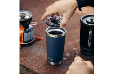 Image of Yeti Rambler 20 oz Tumbler w/Magslider Lid