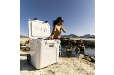 Image of Yeti Roadie 48 Quart Wheeled Hard Cooler