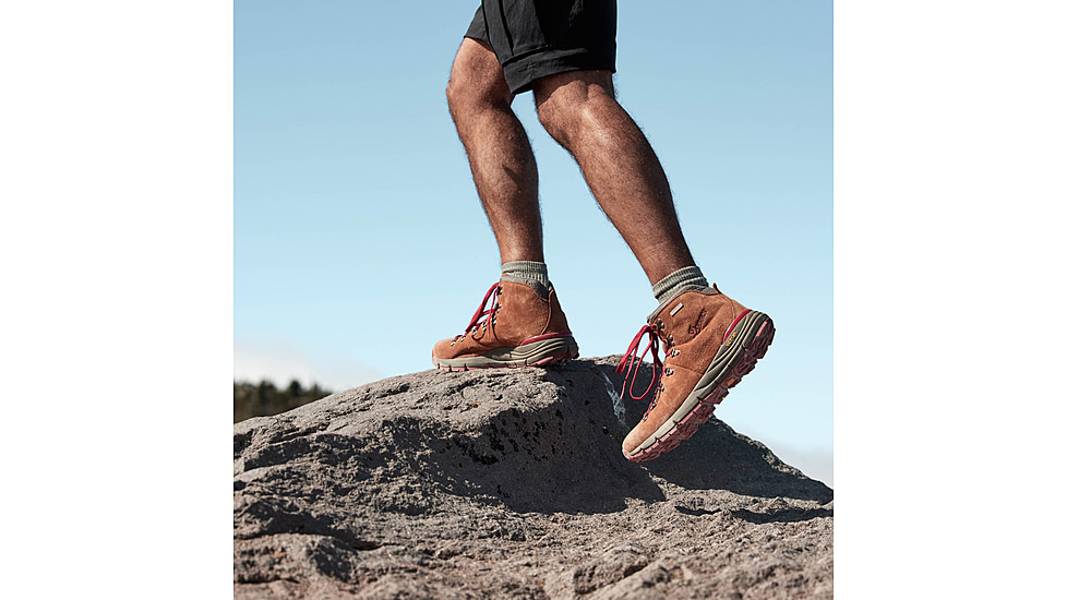 Danner Mountain 600 4.5in Hiking Boot - Mens, Brown/Red, Medium, 7.5, 62241-D-7.5