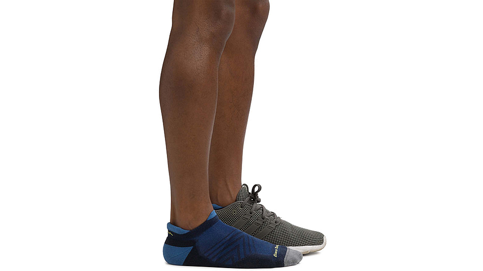 Darn Tough Run No Show Tab Ultra-Lightweight w/ Cushion Running Sock - Mens, Eclipse, Medium, 1039-ECLIPSE-M-DARN