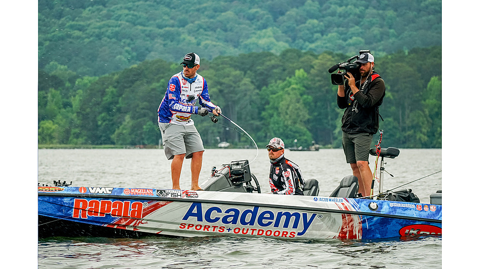 Duckett Fishing Jacob Wheeler Signature Series 2.0 Fast Casting Rod, Medium Heavy, White/Blue, 7 ft 2 in, DFJWT72MH-C