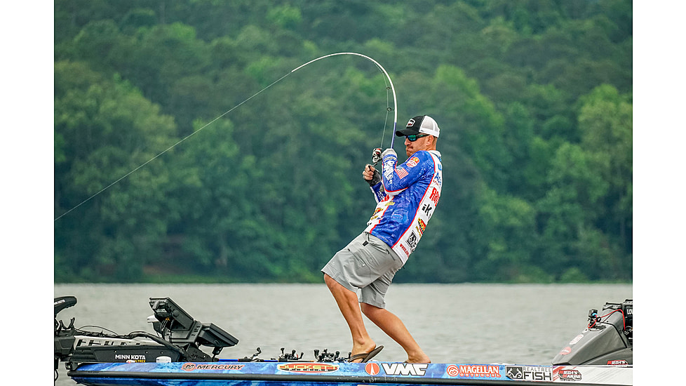 Duckett Fishing Jacob Wheeler Signature Series 2.0 Fast Casting Rod, Medium Heavy, White/Blue, 7 ft 2 in, DFJWT72MH-C