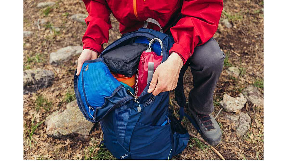 Gregory 30 Liters Zulu FreeFloat Daypack, Halo Blue, Small/Medium, 145664-0527