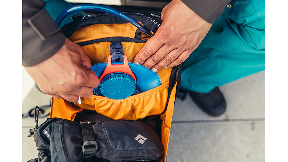 Gregory Verde 18L Backpack, Coyote Midnight, Small/Medium, 147907-A181