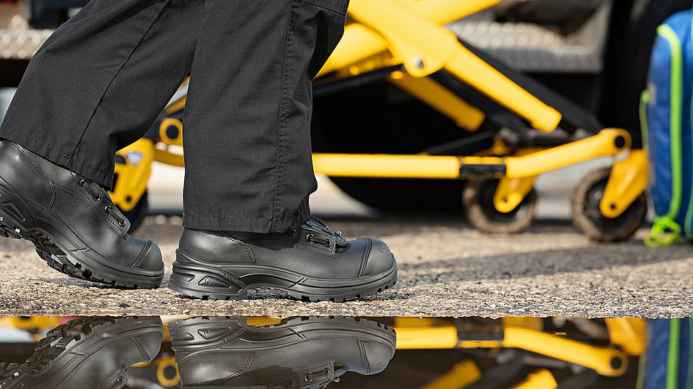 HAIX Mens EMS/Station Airpower XR2 Extra Wide Work Boots, Black, 10 605118XW-10