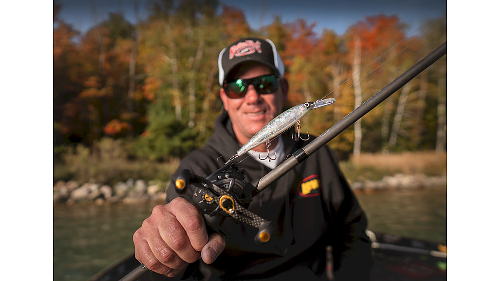 Lew's American Hero Casting Rod, 6ft 10in 1-PC, Medium-Heavy, Fast, IM6 Graphite Rod, Stainless Steel Guides and Inserts, EVA Split-Grip, No Foul Hook Keeper, Black/Blue, AH610MHCG3