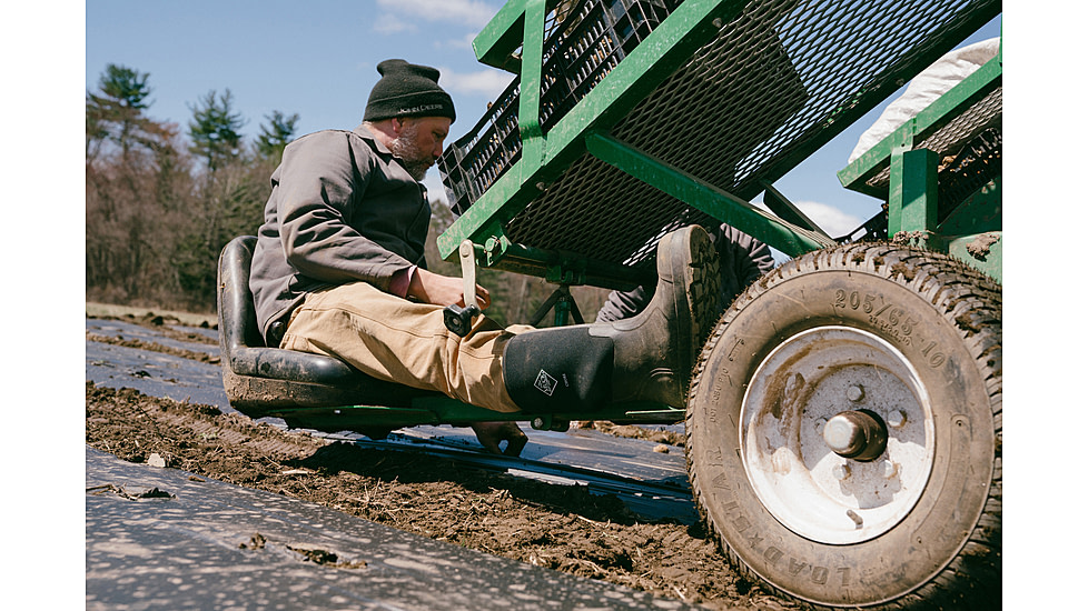 Muck Boots Chore Tall Wateproof Rubber Work Boot - Mens, Black, 5, CHH-000A-BL-050
