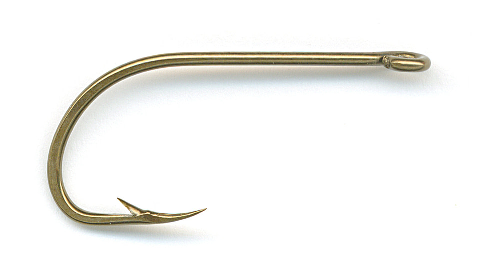 Mustad Classic Beak Hook, Forged Special Long Shank, Offset, Ringed Eye, Bronze, Size 6/0, 100 per Pack, 92671-BR-6/0-100