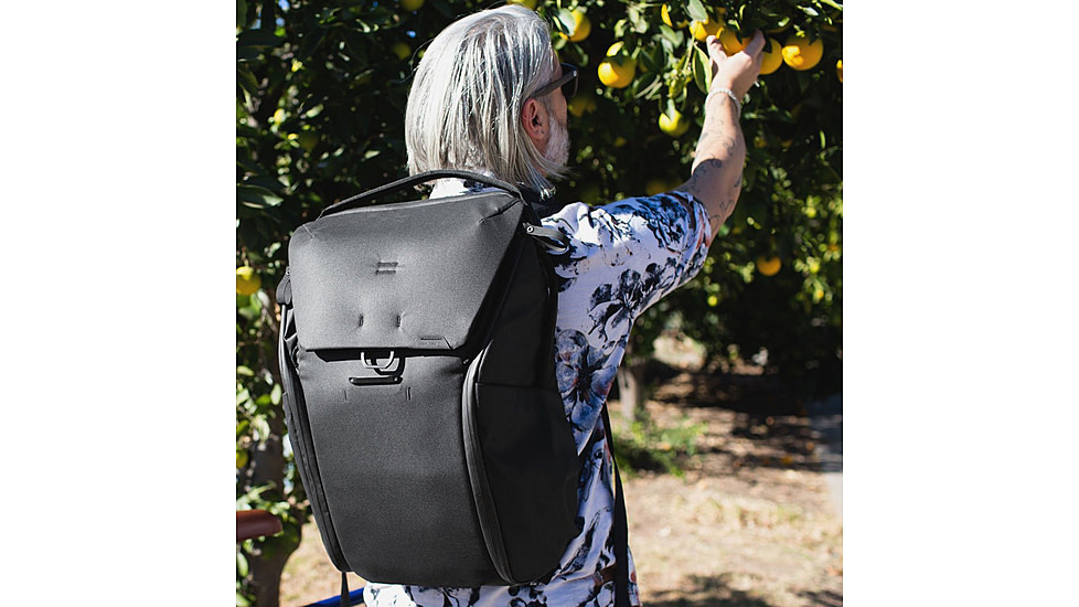 Peak Design Everyday 30 Liters Zip Backpack, Black, BEDB-30-BK-2