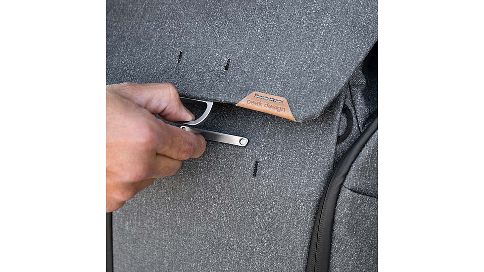 Peak Design Everyday 30 Liters Zip Backpack, Charcoal, BEDB-30-CH-2