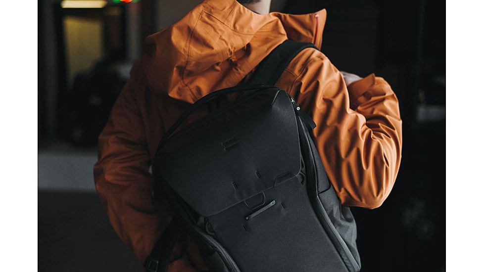 Peak Design Everyday V2 Backpack, 20 Liters, Black, BEDB-20-BK-3