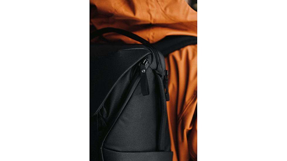 Peak Design Everyday V2 Backpack, 20 Liters, Black, BEDB-20-BK-3