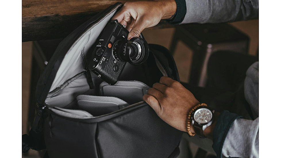 Peak Design Everyday V2 Backpack, 20 Liters, Black, BEDB-20-BK-3