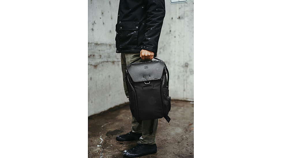 Peak Design Everyday V2 Backpack, 20 Liters, Black, BEDB-20-BK-3