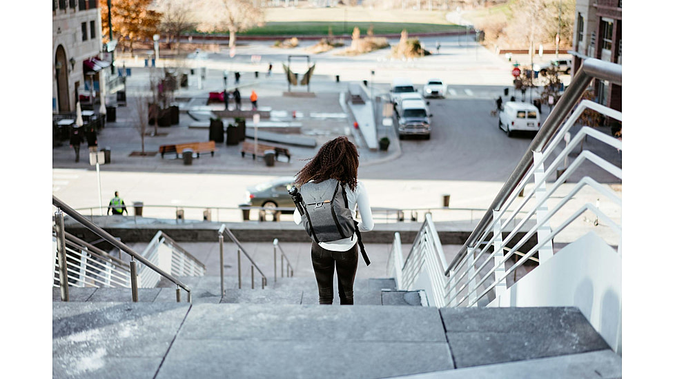 Peak Design Everyday V2 Backpack, 20 Liters, Charcoal, BEDB-20-CH-3