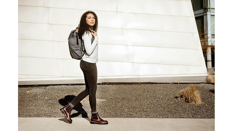 Peak Design Everyday V2 Backpack, 20 Liters, Charcoal, BEDB-20-CH-3