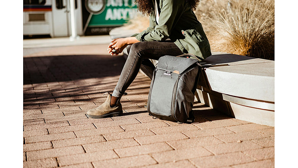 Peak Design Everyday V2 Backpack, 20 Liters, Charcoal, BEDB-20-CH-3