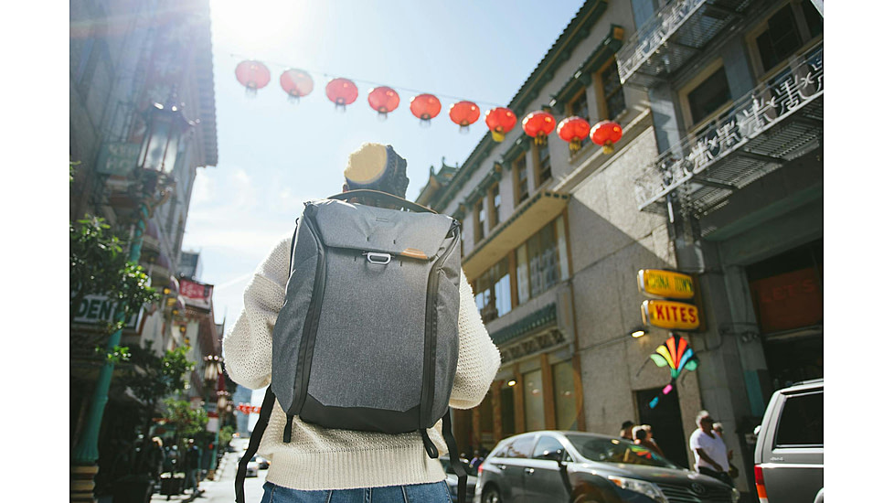 Peak Design Everyday V2 Backpack, 20 Liters, Charcoal, BEDB-20-CH-3