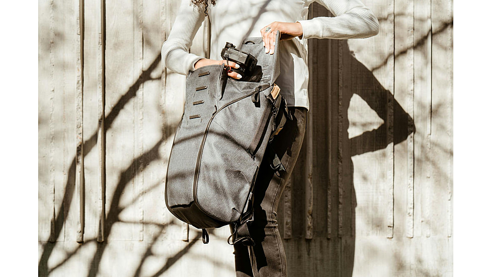 Peak Design Everyday V2 Backpack, 20 Liters, Charcoal, BEDB-20-CH-3