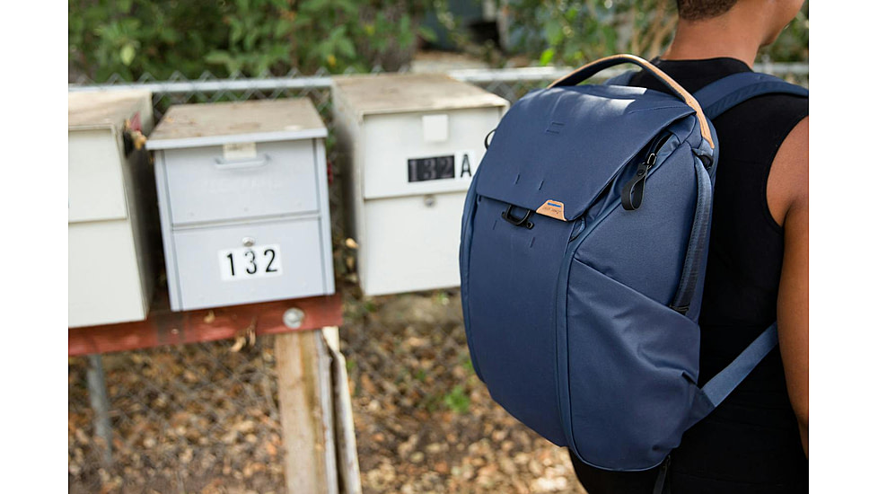 Peak Design Everyday V2 Backpack, 20 Liters, Midnight, BEDB-20-MN-3