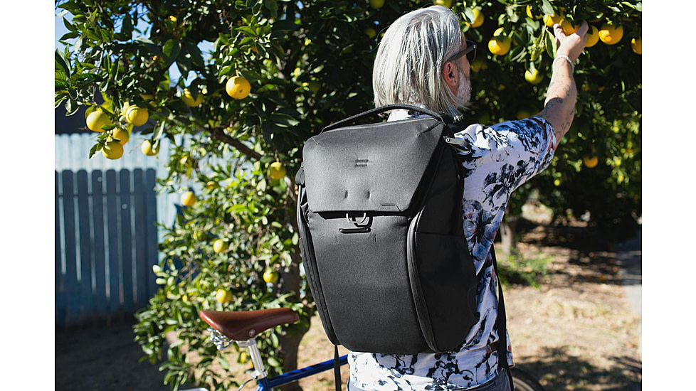 Peak Design Everyday V2 Backpack, 30 Liters, Black, BEDB-30-BK-3