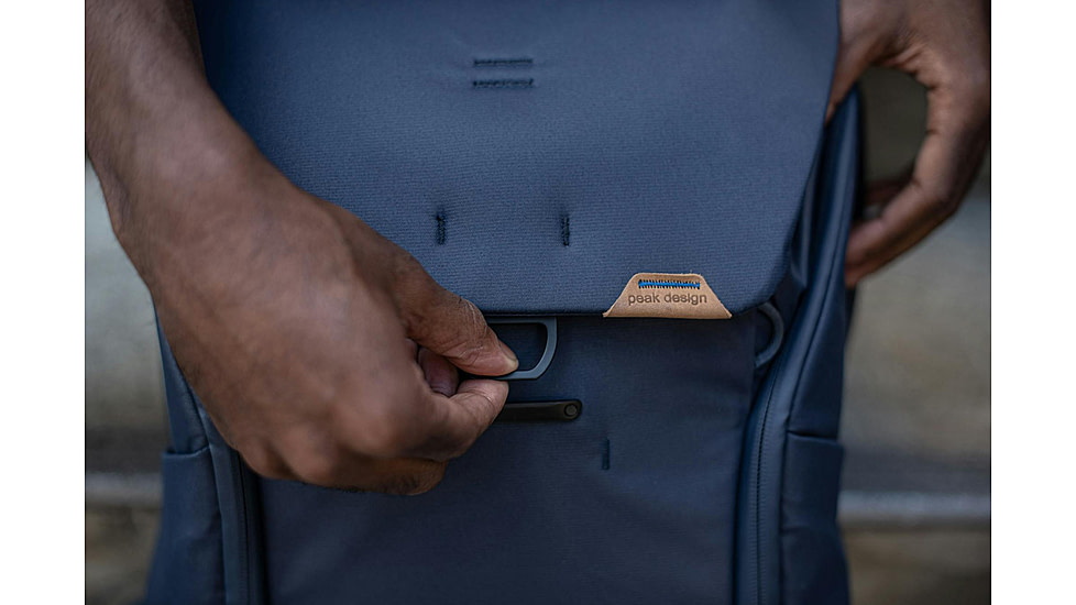 Peak Design Everyday V2 Backpack, 30 Liters, Midnight, BEDB-30-MN-3