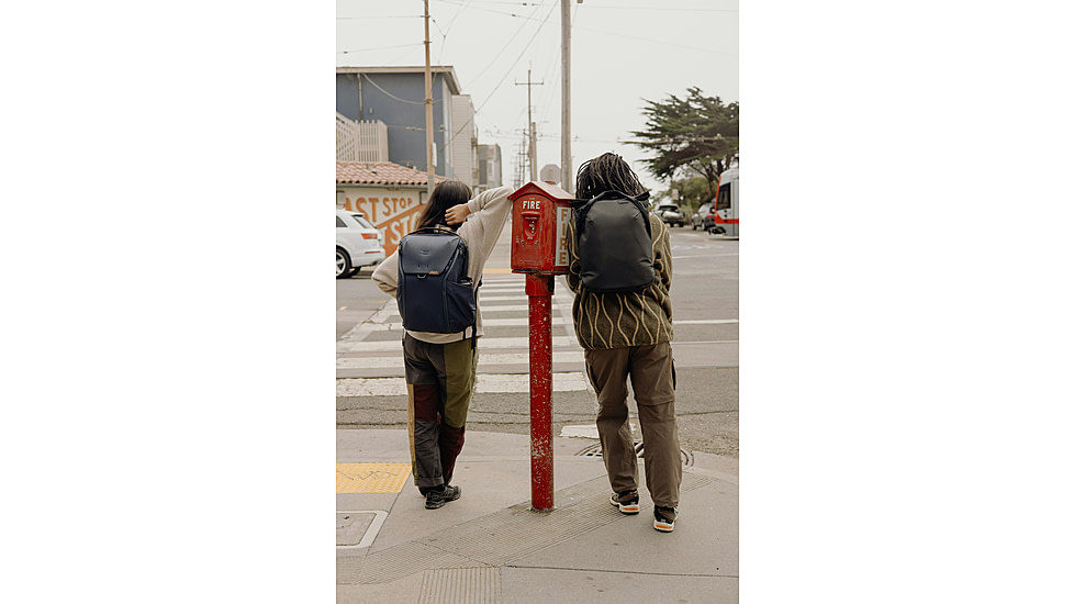 Peak Design Everyday V2 Backpack, 30 Liters, Midnight, BEDB-30-MN-3