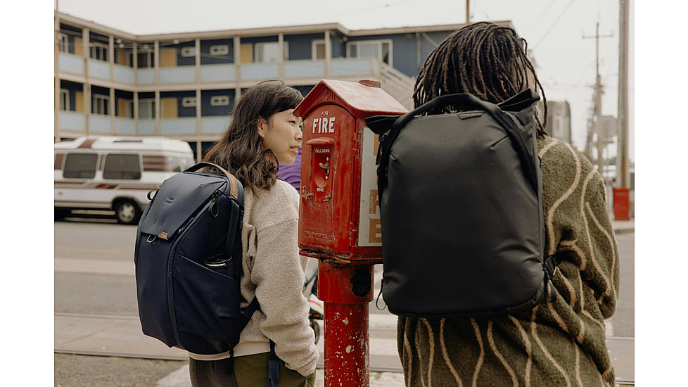 Peak Design Everyday V2 Backpack, 30 Liters, Midnight, BEDB-30-MN-3