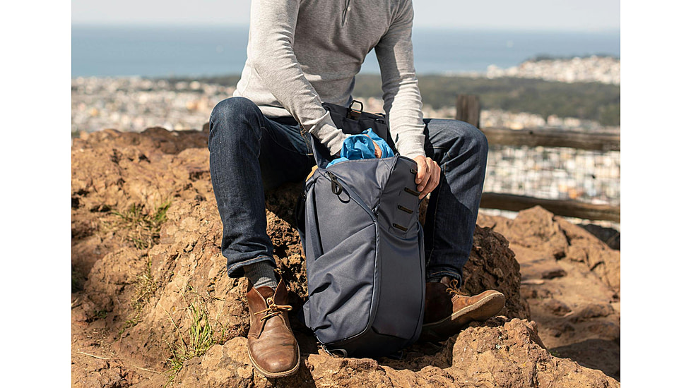 Peak Design Everyday V2 Backpack, 30 Liters, Midnight, BEDB-30-MN-3