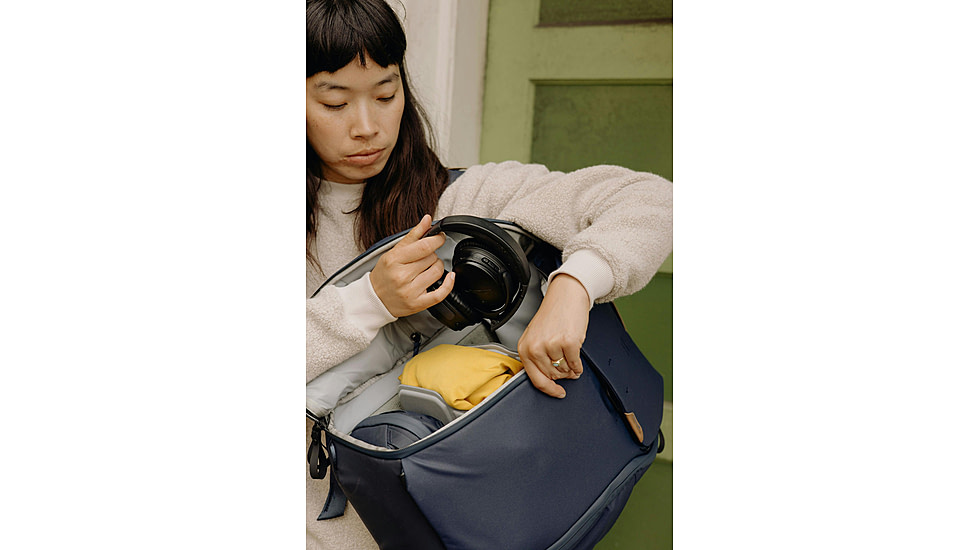 Peak Design Everyday V2 Backpack, 30 Liters, Midnight, BEDB-30-MN-3