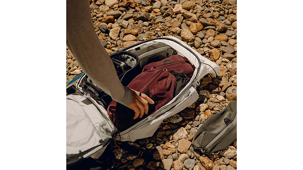 Peak Design Outdoor 25L Backpack, Cloud, BABP-25-CD-1