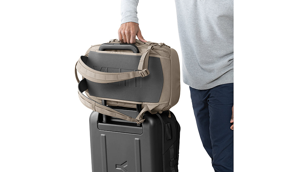 Yeti Crossroads 27L Backpack, Cape Dark Taupe, 26010000323