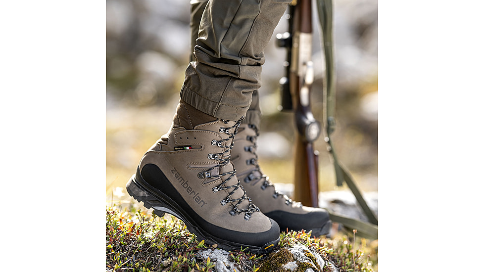 Zamberlan 980 Outfitter GTX RR Hiking Shoes - Mens, BR, 13, 0980ZBRM-13