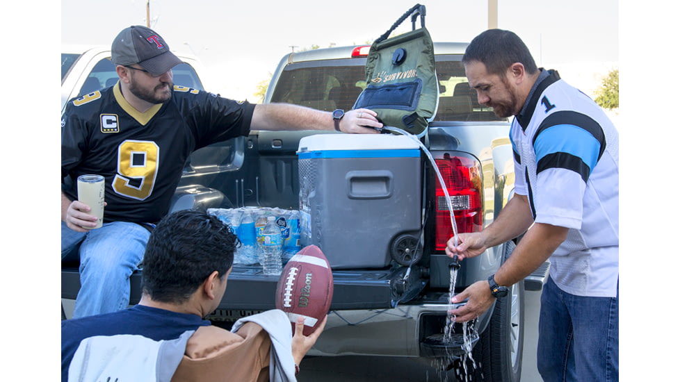 12 Survivors 5 Gallon Solar Shower TS79000