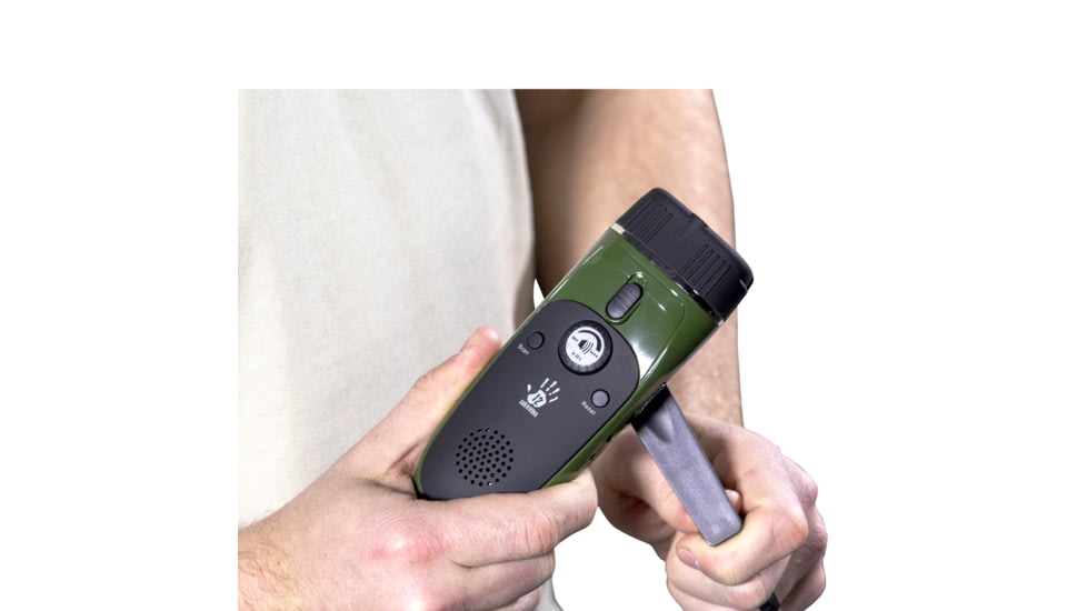12 Survivors Emergency Hand Crank Radio/Flashlight TS23000