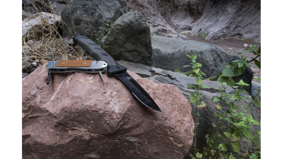 12 Survivors Fixed Blade Kit TS71003K