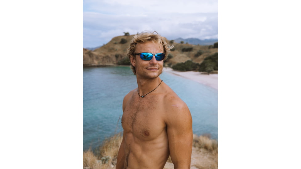 Body Glove Cruise Polarized Blade Sunglasses - Gumetal BBE3609D, One Size, Gunmetal Blue Lens, 10266278.CGR-Gumetal