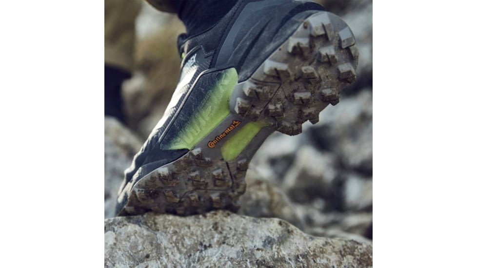 Adidas Terrex Swift R3 GTX Shoes - Men's, Core Black/Grey One/Solar Yellow, 9, FW2770-001-9