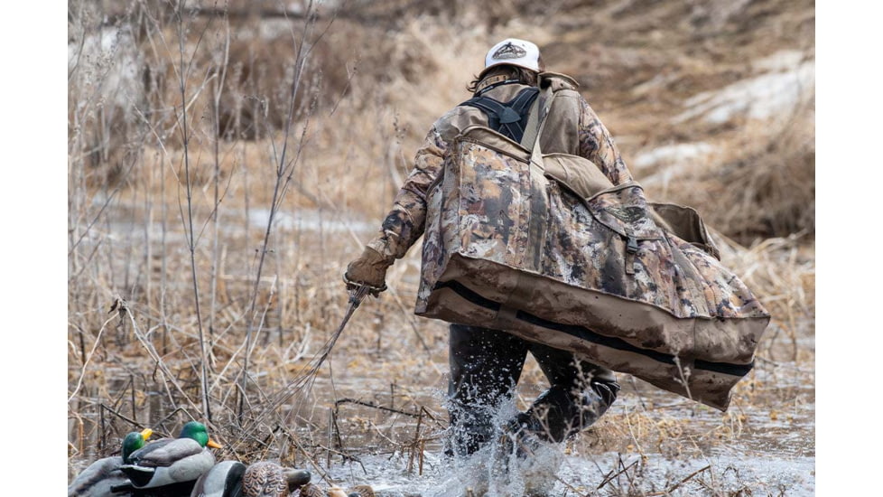 Rig'Em Right 12-Slot Deluxe Duck Decoy Bag, Gore Optifade Marsh, 021-DX-M