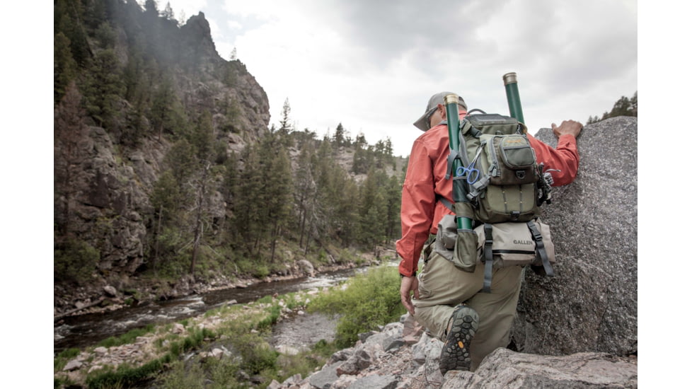 Allen Ultra-Light Gallatin Strap Fly Fishing Vest, Fits up to 4 Tackle/Fly Boxes, 14 Accessory Pockets, Gray/Lime, 6370