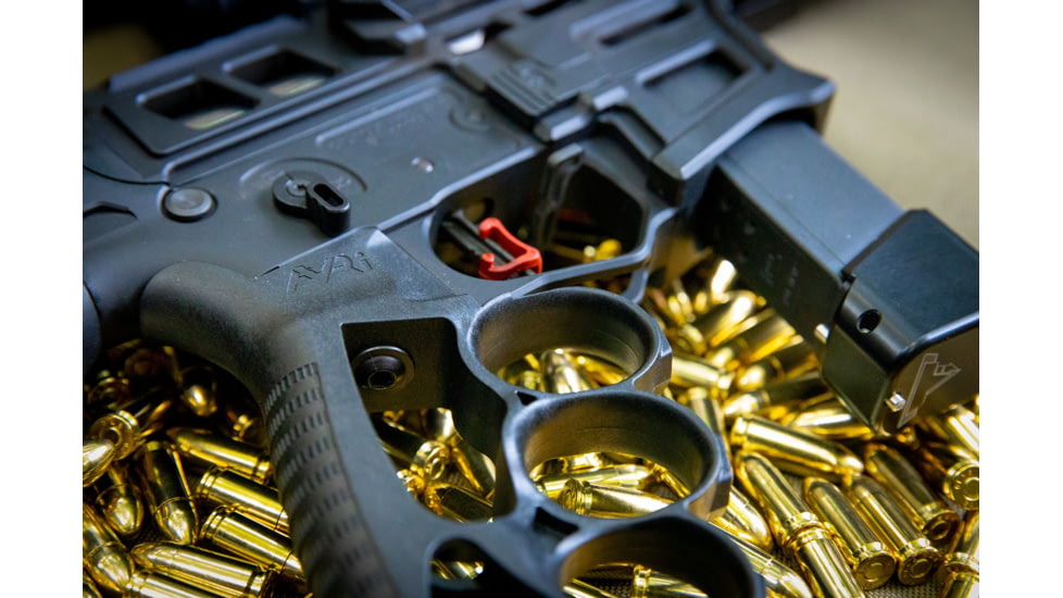 AVRi AR Pistol Grip, Black, AVRI-AR-0100