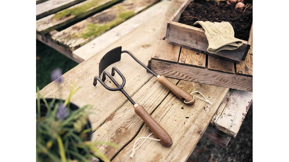 Barebones Square Hand Hoe, Wooden Handle, Heat-Treated Stainless Steel Blade, GDN-054